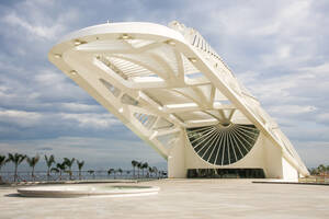 Ada Sanchez - The Museum of Tomorrow in Rio de Janeiro, by Santiago Calatrava. - Design  Father