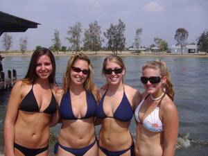 bikini group gallery - Bikini day Porn Pic - EPORNER