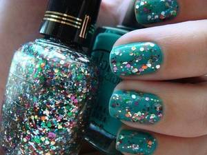 nice nails - nail art. Blue teal rainbow glitter easy short nail design