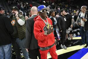 Hoops From Flavor Flav Sex Tape - Flavor Flav blew $5 million on drugs in a six-year stretch - Los Angeles  Times