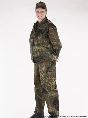 German Uniformes - EjÃ©rcito alemÃ¡n introducirÃ¡ uniformes para embarazadas â€“ DW â€“ 02/04/2018