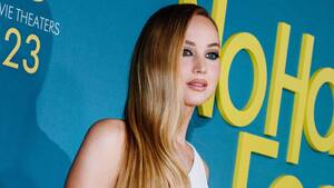 Jennifer Lawrence Big Tits - Jennifer Lawrence Details Nude 'No Hard Feelings' Fight Scene