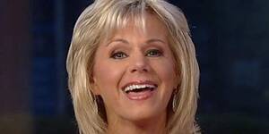 Gretchen Carlson Legs Porn - Fox News Anchor Breaks Silence, Sues for Sexual Harassment