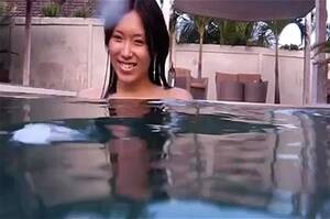 japanese idol in pool - Watch japanese idol - Idol, Japanese, Anal Porn - SpankBang