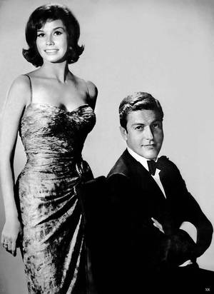 Laura Petrie Hq - Mary Tyler Moore & Dick Van Dyke: Laura & Rob Petrie \