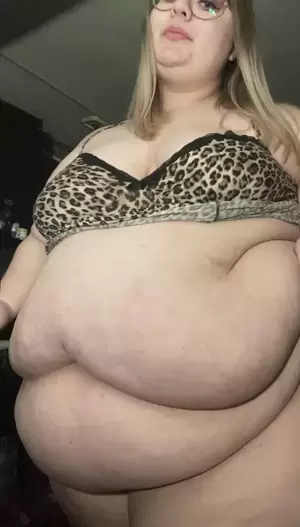 Double Belly Porn - Upvote if you love double bellies nude porn picture | Nudeporn.org