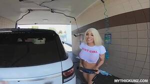 latina girls washing cars porn - From wet car wash to pounding gorgeous curvy Latina pussy - XNXX.COM