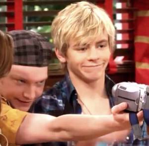 Disney Austin & Ally Porn - Lol!