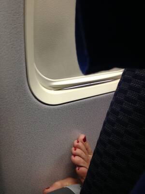 Emma Watson Footjob Porn - I had to deal with a lady's feet on my armrest for a 6 hour flight, so I  made the best of it. : r/pics