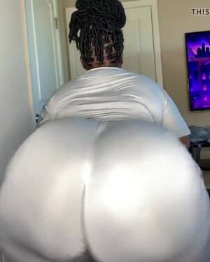 bbw xxx twerk - Ebony BBW Twerk - ThisVid.com