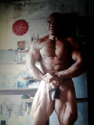 mature bodybuilder - THAI MATURE NUDE BODYBUILDER - Photo 42558 - MyMusclevideo.com