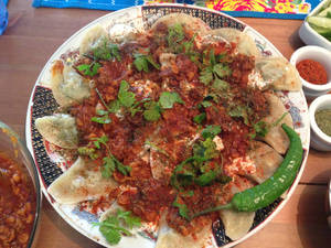 Afghan Homemade - Afghan food: Ashak Puff pastry filled with leeks, korma kofta (minced lamb  in