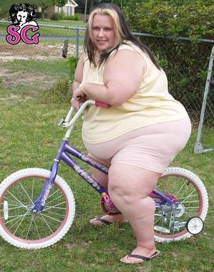 naked fat bitches on bikes - Thigh cuff bondage public