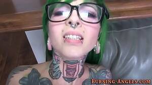 Emo Tattoo Glasses - Tattooed emo gets facial - XNXX.COM