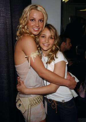 Lynn Spears Zoey 101 Porn - Former Co-Star Says Jamie Lynn Spears Created 'Toxic' Set on 'Zoey 101' |  HuffPost Entertainment