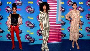 Ariana Grande And Zendaya Porn - Teen Choice Awards Fashion Highlights: Zendaya, Paris Jackson, Yara Shahidi  Keep It Crazy, Sexy, Cool