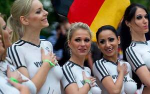 German Uniformes - Fotos: La pelea del aÃ±o, Porno vs. Mundial â€“ Publimetro Colombia