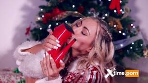 Christmas Porn Redtube - CHRISTMAS SQUIRT PLEASURE - RedTube