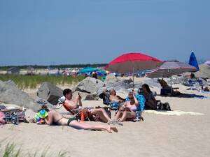 beautiful nude beach goers - N.J. beach etiquette: 13 ways to make sure no one hates you at the Shore -  nj.com