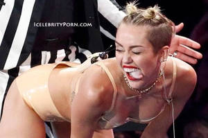 Miley Cyrus Nasty Porn - 