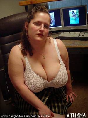 Athena Bbw Porn - Pictures Of Athena: My Busty Internet Crush .