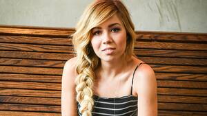 Jennette Mccurdy Hardcore Porn - iCarly Alum Jennette McCurdy Says She Endured Physical and Emotional Abuse  From Late Mother