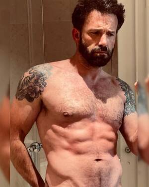 Ben Affleck Sexy - Jennifer Lopez Shares Shirtless Photo of Ben Affleck