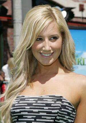 Ashley Tisdale Lesbian - Ashley Tisdale Pictures and Photos | Fandango