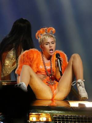 Miley Cyrus Public Porn - The Miley Cyrus Bangers Tour is a prelude to her entering the porn business.