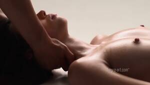 Brazilian Beauty Massage - Brazilian Beauty Gets Massage - EPORNER