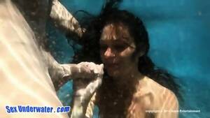 blowjob water - Underwater Blowjob Porn - Asian Blowjob & Amateur Blowjob Videos - EPORNER