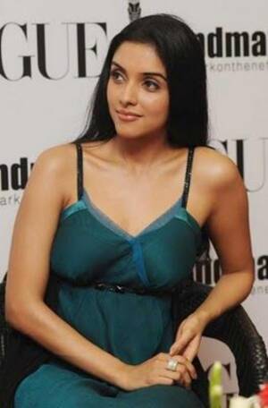 bollywood asin nude - Actresses Photos: Tollywood Actress Asin Thottumkal New Photos Gallery |  Actresses, Bollywood celebrities, Hottest photos