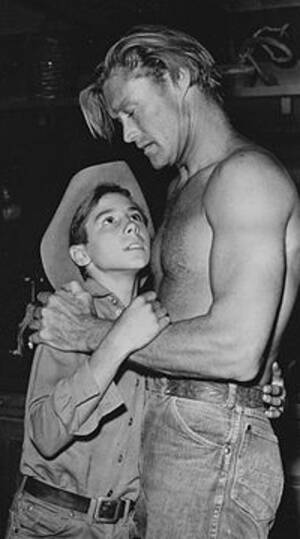 Chuck Connors Porn - Boomer Beefcake and Bonding: Chuck Connors