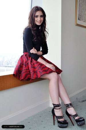 Lily Collins Hardcore Porn - lily collins photoshoot 2014 - Buscar con Google