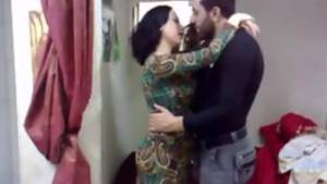 naked pakistani couples - Pakistani Married Couple Sex - full video on hotcamgirls.in