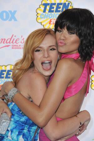 Bella Thorne And Zendaya Lesbian - Bella Thorne & Zendaya Coleman Editorial Photography - Image of length,  popular: 44961672