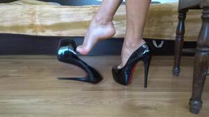 Black High Heels Porn - Dangling my black shiny high heels ad shoeplay | xHamster