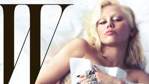 Miley Cyrus Blonde Porn - Miley Cyrus Profiled by Ronan Farrow, Flaunts Bleached Eyebrows for W |  Vanity Fair