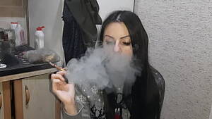 ebony mature tits smoking - smoking videos - XVIDEOS.COM