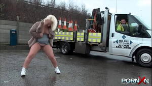 chubby blonde public - Shameless UK BBW blonde girl with no panties flashing her boobs and pissing  in public - XNXX.COM