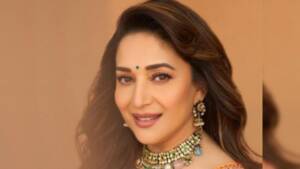 actress indian maduri xxx - Too thin to be a heroine ... too big a star to make Insta Reels.' Lessons  from Madhuri Dixit on how to deal with criticism, negativity - The Economic  Times