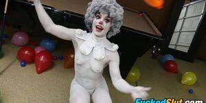 Clown Cosplay Porn - Cosplay porn with hottie masked as a clown - Tnaflix.com