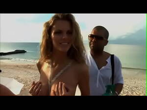 Brooklyn Decker Sex Porn - Nude body painting brooklyn decker - XNXX.COM