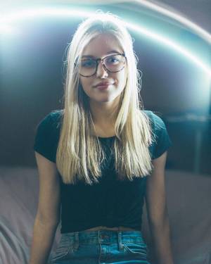 Emily Porn Amateur Blonde Acne - by Portrait photography by Oscar aka Sotahboy via onreact