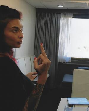 Candid Porn Stars - Tera Patrick 8x10 Photo Candid Porn Star Picture Middle Finger Attitude  Picture | eBay