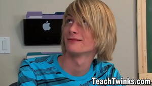 Blonde Emo Twink - Blond emo twink plows his gay schoolmate - XNXX.COM