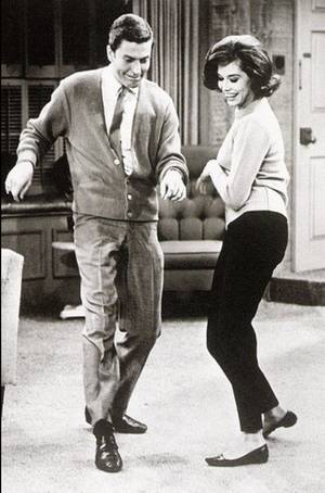 Laura Petrie Hq - Rob and Laura doin it in New Rochelle The Dick Van Dyke Show(1961-