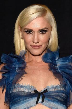 Gwen Stefani Celebrity Porn - Gwen Stefani: Look Book - celebrity hair hairstyle make-up pictures |  Glamour UK