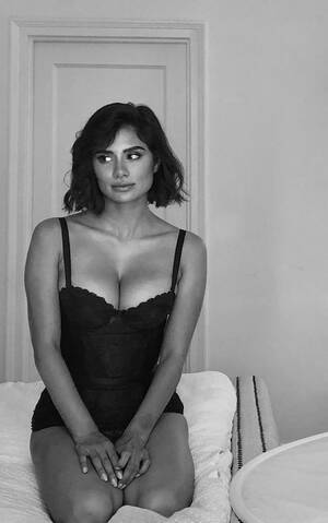 Diane Guerrero Nude Sex Porn - Diane Guerrero Porn Pic - EPORNER