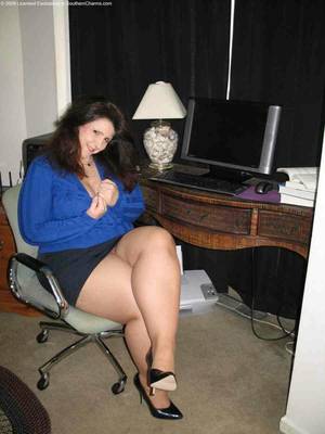 fat thigh bbw mature - Brooklynn BIG LEGS